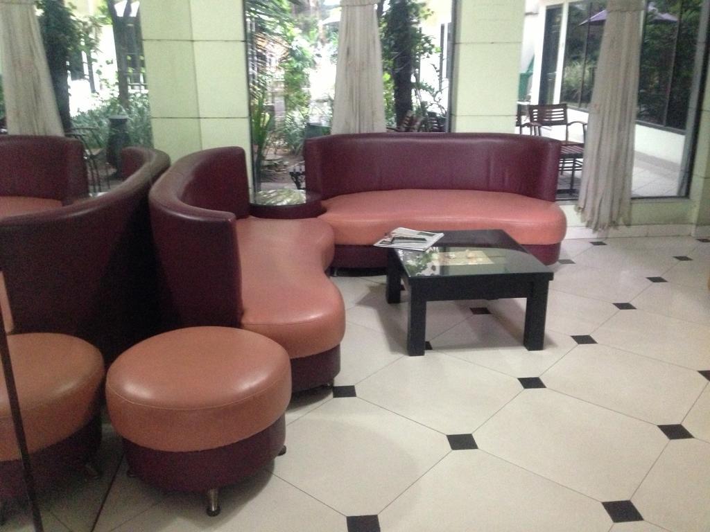 Global Inn Keluarga Sedati Zewnętrze zdjęcie